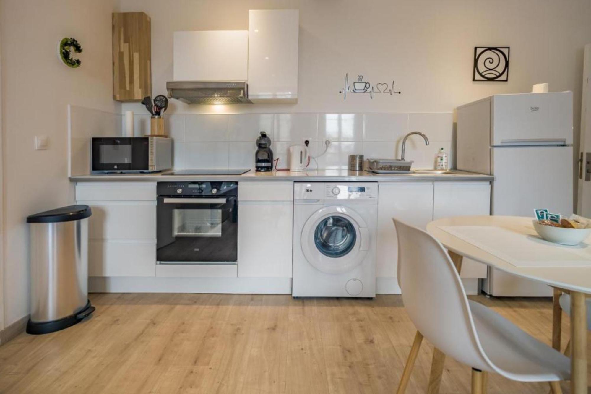Quartier Des Theatres Centre, Wifi Et Parking - Zen Appart Troyes Esterno foto